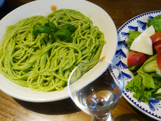 ジェノベーゼのレシピ　フレッシュ・バジルを使ったバジルソース・パスタのレシピ